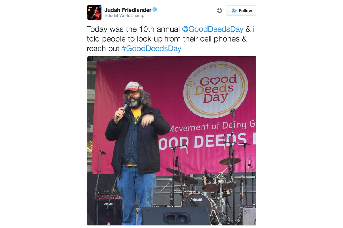 Judah Friedlander tweets his support for Good Deeds Day to his 435,000 followers.