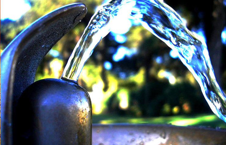 Clean drinkable water from the fountain. [Image by Flickr user Darwin Bell]