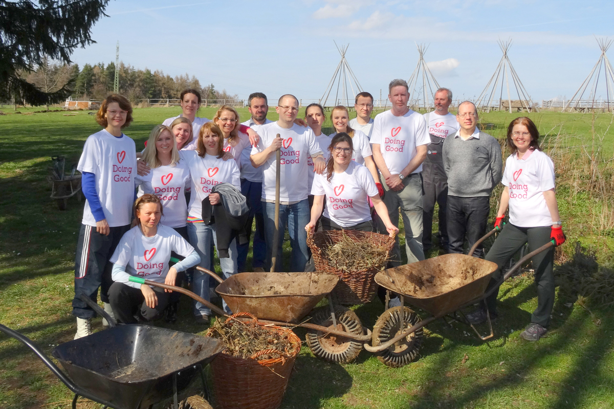 Shikun Ubinui Prague volunteers and harvests as the seasons change.